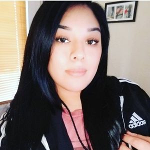 Meet your Posher, Selina